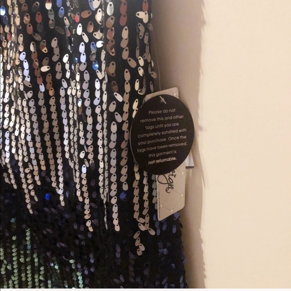 ⭐️ Love Reign Sequins Dress - Picture 4 of 6